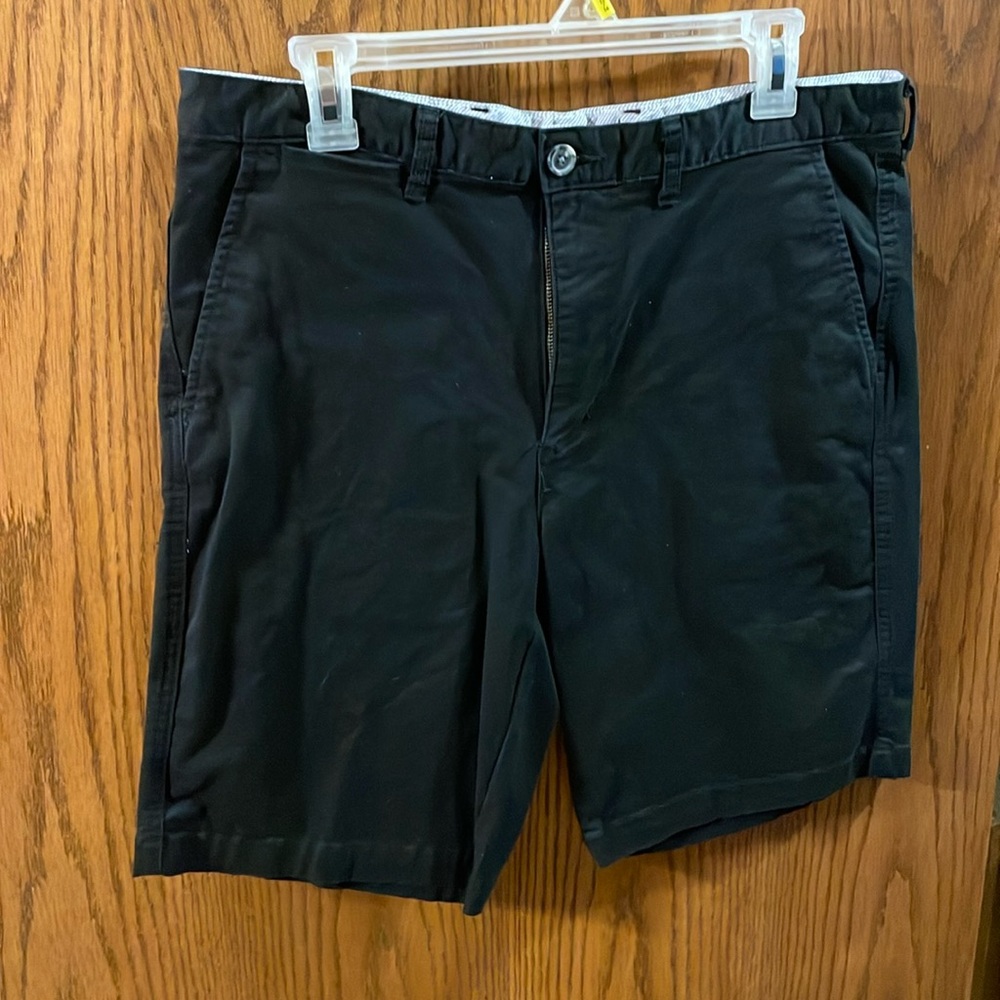 Black men’s shorts